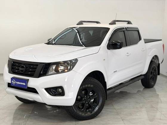 NISSAN FRONTIER 2.3 16V TURBO DIESEL SE CD 4X4 AUTOMÁTICO NISSAN FRONTIER 2.3 16V TURBO DIESEL SE CD 4X4 AUTOMÁTICO